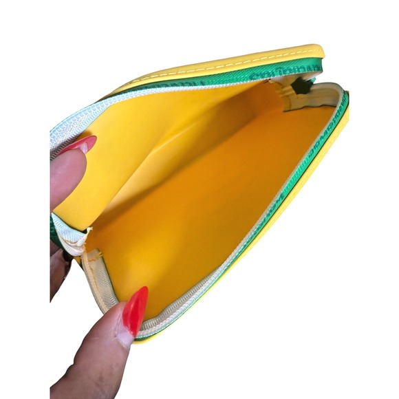 Havaianas‎ Mini Bag Disney Bag NWT Classics PLUTO WATER/SAND RESISTANT YELLOW - Picture 5 of 10